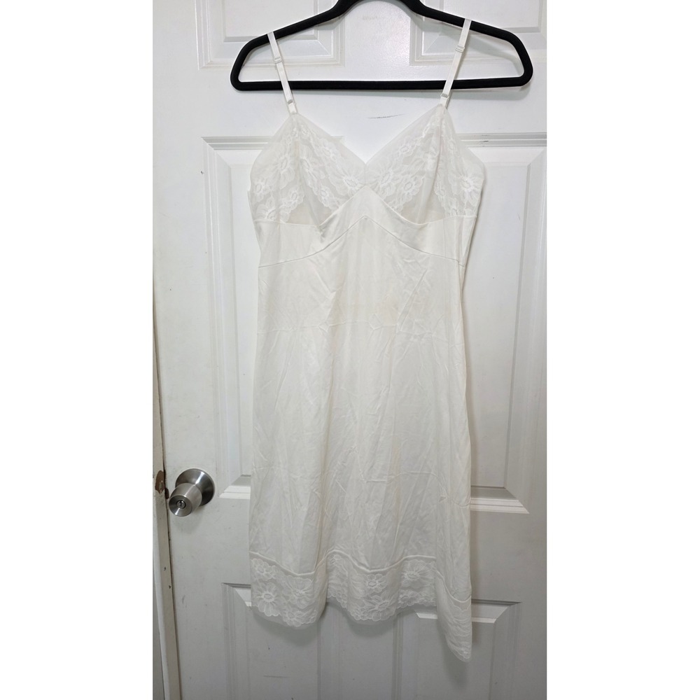 VTGβ Vanity Fair Full Slip Dress Y2k Women's 34 White Lace Trim Antron III Nylon
